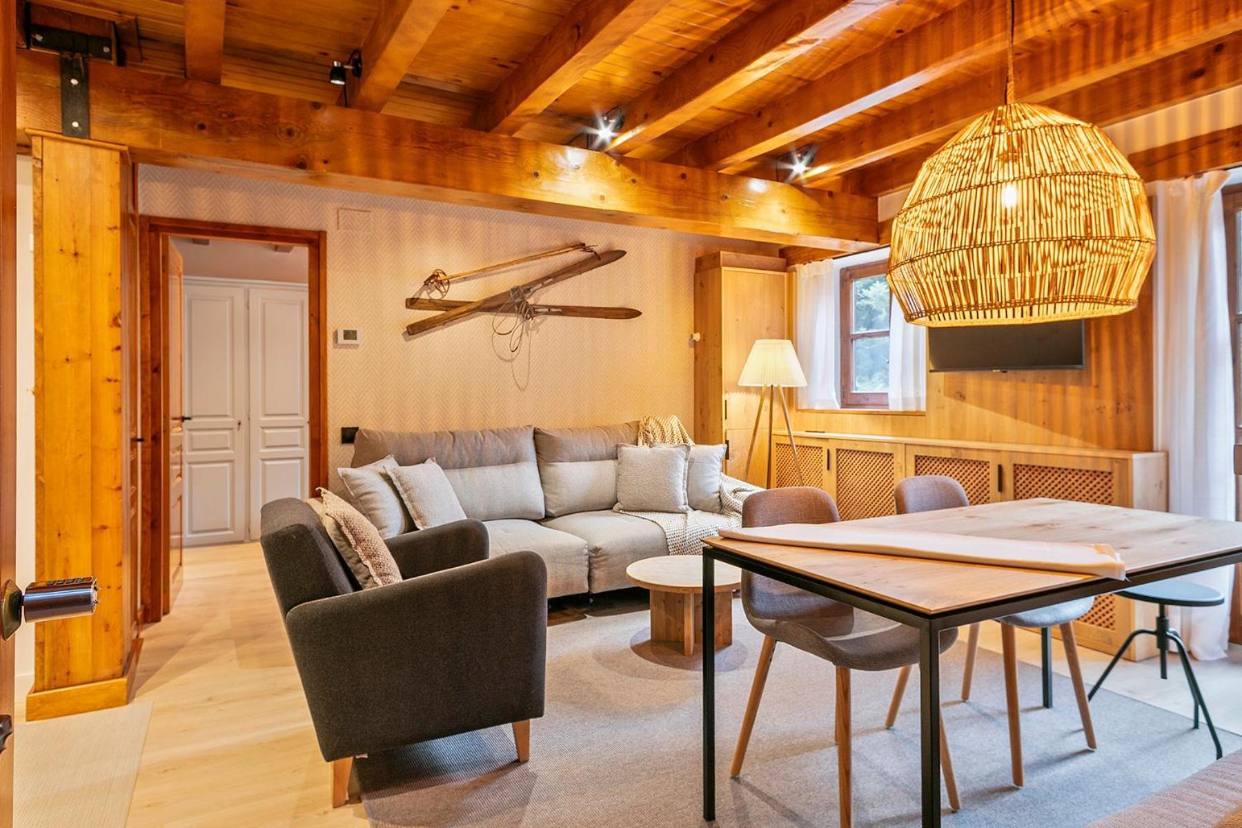 Luderna - Apartamento Con Jardin Pleta De Arties Montardo Extérieur photo